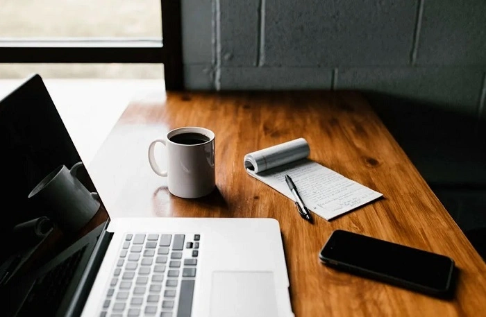 A Venue for Freelance Writers and Columnists 1